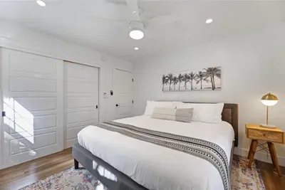 Bedroom with King sized Helix mattress