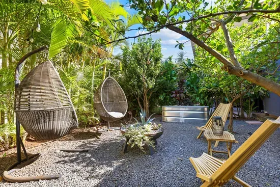 Vintage One Bedroom | The Blue Door on Church Street