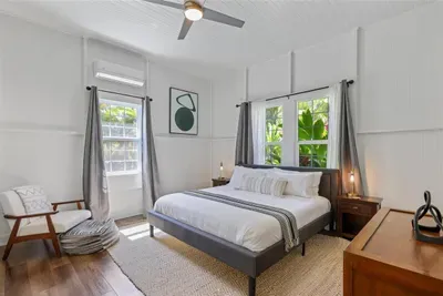 Vintage One Bedroom | The Blue Door on Church Street - image 9 of 51