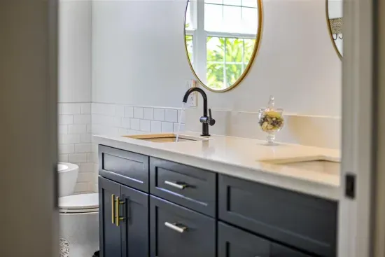Vintage One Bedroom | The Blue Door on Church Street