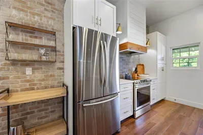 Private 4BR Home | The Blue Door on Church Street - image 9 of 154