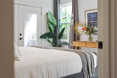 Private 4BR Home | The Blue Door on Church Street - image 117 of 154
