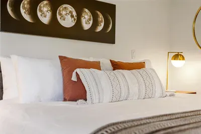 Private 4BR Home | The Blue Door on Church Street - image 44 of 154