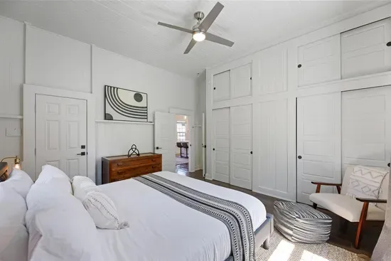 Private 4BR Home | The Blue Door on Church Street