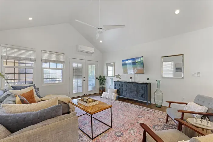 Private 4BR Home | The Blue Door on Church Street - image 34 of 154