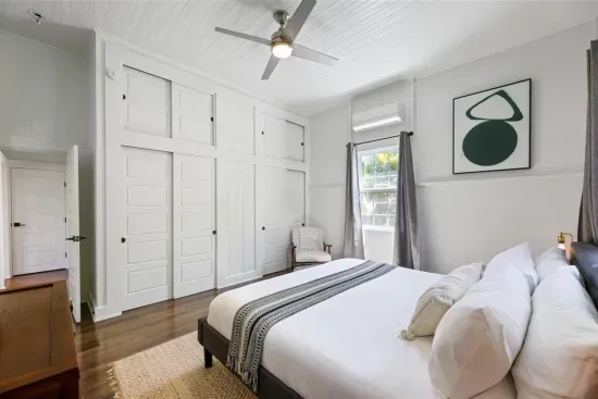 Private 4BR Home | The Blue Door on Church Street