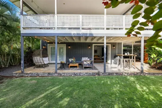 Private 4BR Home | The Blue Door on Church Street