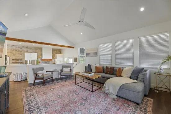 Two Bedroom Suite | The Blue Door on Church Street
