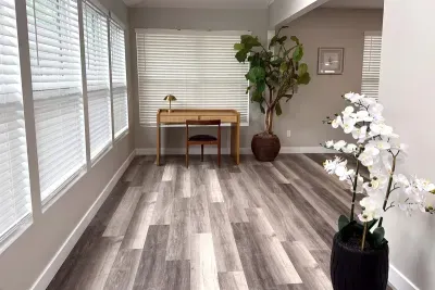 Sunroom with desk space for working