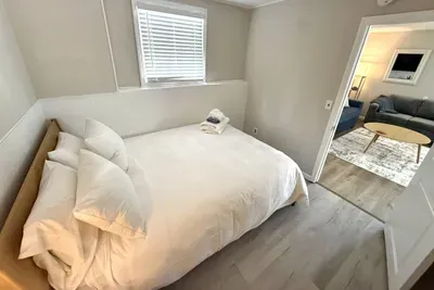 Bedroom #2 queen bed