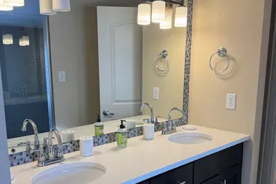 Double vanity with granite counters