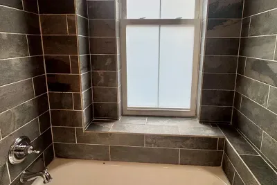 Off 2nd floor hallway