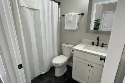Kapilana- Deer Unit B - Lakefront! - w/Boat rental - image 11 of 21