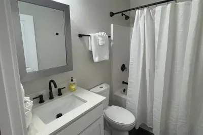 Kapilana- Deer Unit B - Lakefront! - w/Boat rental - image 8 of 12