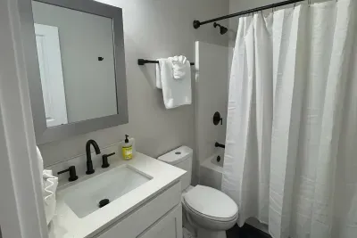 Kapilana- Deer Unit B - Lakefront! - w/Boat rental - image 8 of 21