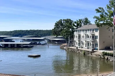 Kapilana building - water side