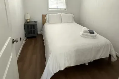 Bedroom #1 - queen bed