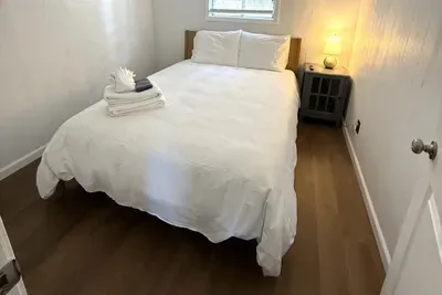 Bedroom #2 - queen bed