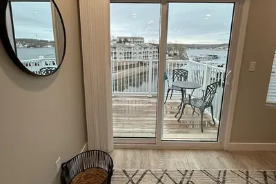 Kapilana- Fox Unit G - Lakefront! w/Boat Rental - image 6 of 16