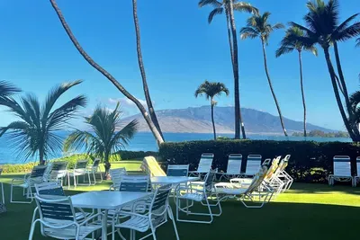 Maui Sunset Oasis - Top Unit w/AC - image 36 of 40