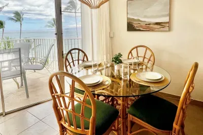 Maui Sunset Oasis - Top Unit w/AC - image 11 of 40