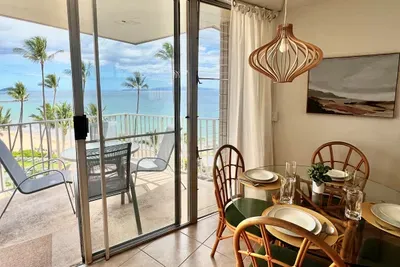 Maui Sunset Oasis - Top Unit w/AC - image 12 of 40