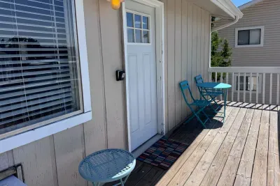 Entryway, patio
