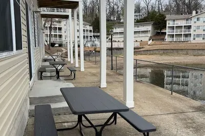 Kapilana- Fawn Unit C- Lakefront! - w/Boat rental - image 20 of 20