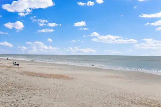10 minutes to the beach