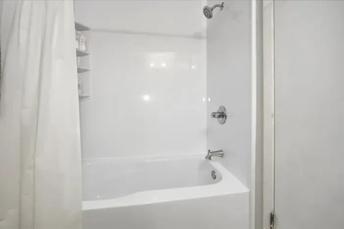 Tub/shower combo