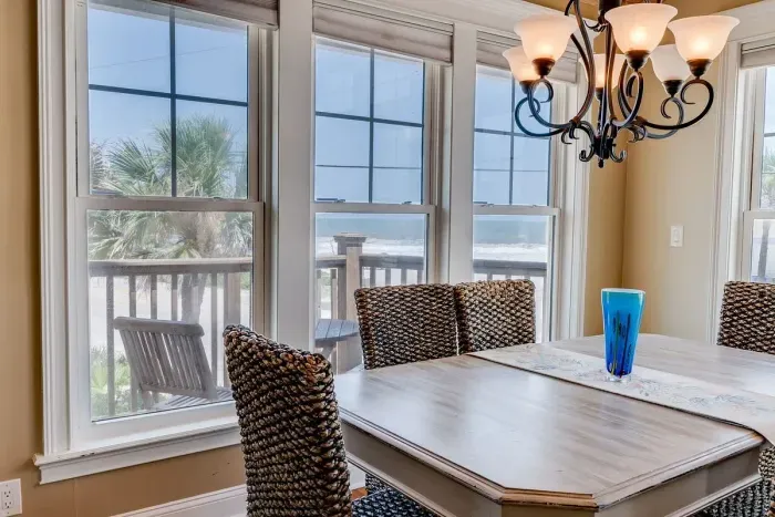 Dining with a ocean views