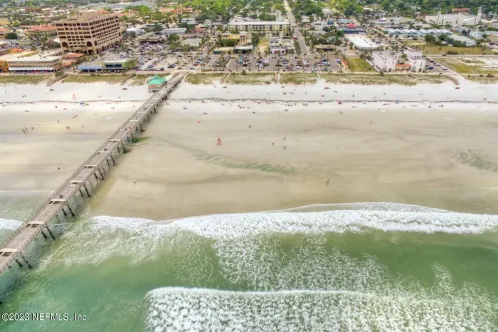 Pier Jax Beach