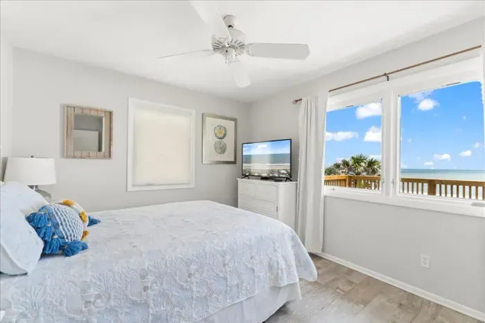 queen bedroom with ocean views