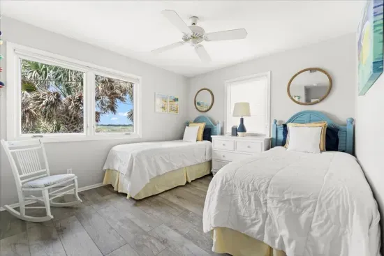 twin bedroom
