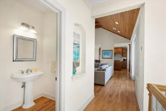 1/2 bath 2nd level