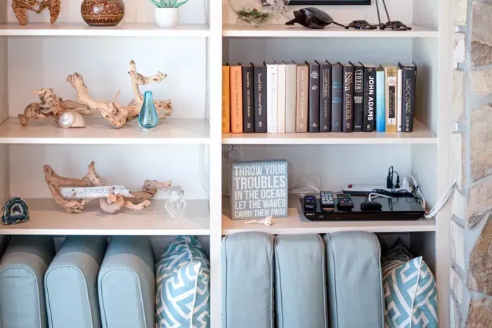 Easy access for outside cushions