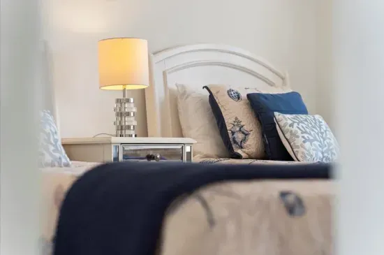 twin bedroom