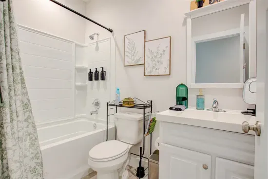 2nd Bathroom