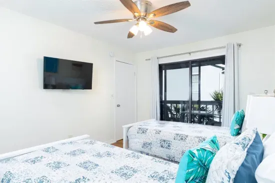 Twin Bedroom
