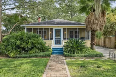 Tybee Sunrise & Sunset – Whole House