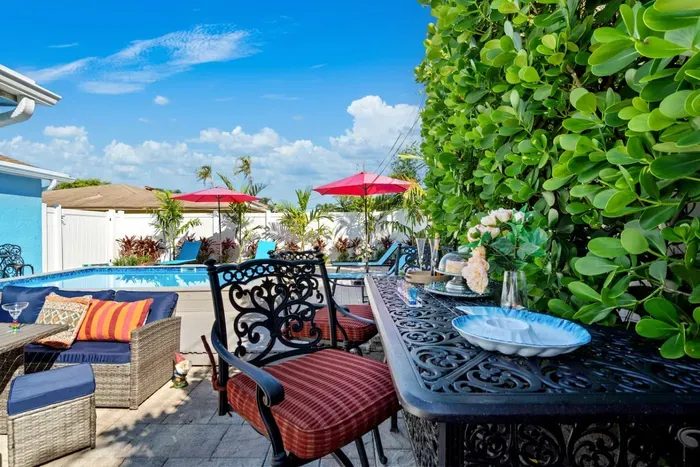 How about breakfast and a cup of coffee at the outdoor bar?