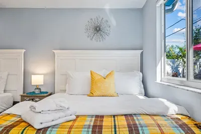 High-quality linens, sheets, and enough pillows to start a small pillow war.