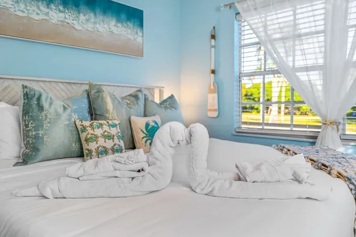 Enjoy premium comfort with top-quality mattresses, pillows, linens, and sheets in all rooms