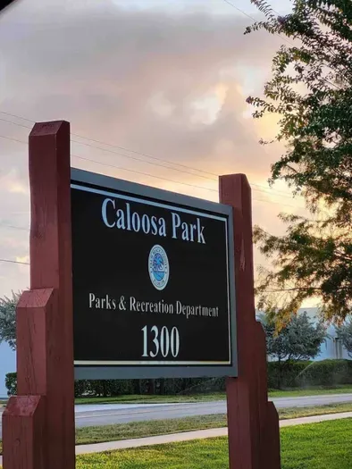 Amazing 65+ acre Caloosa Park only 1 block from the house.