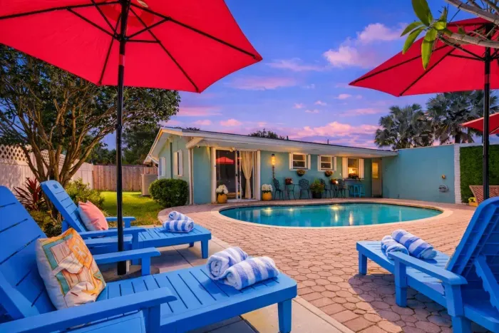 Chic 4BR Htd Pool, 5 min to beach, PAC-MAN, Games - image 2 of 46