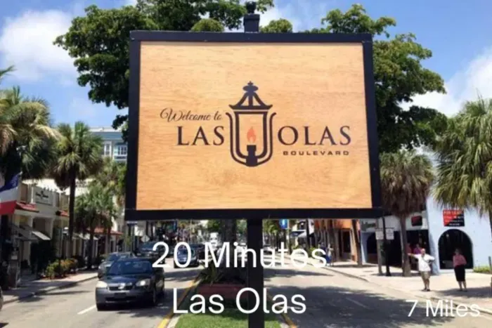 No visit to Fort Lauderdale is complete without spending some time at the iconic Las Olas Boulevard
