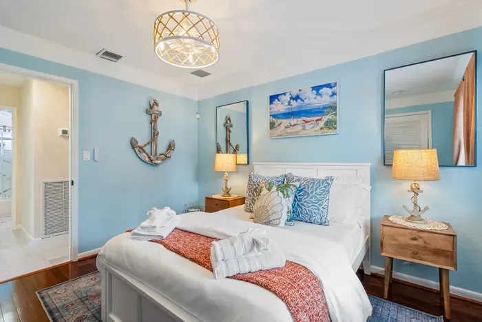 Use stylish reading lamps to set a more intimate mood during the evening.