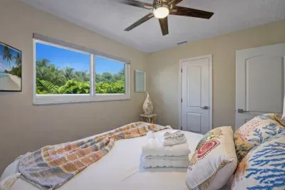 Eagle Queen bed window view