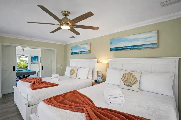 Eagle Double queen beds 2