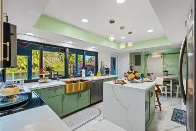 Vacation cooking made simple with a practical layout that supports everything from quick bites to full family meals.